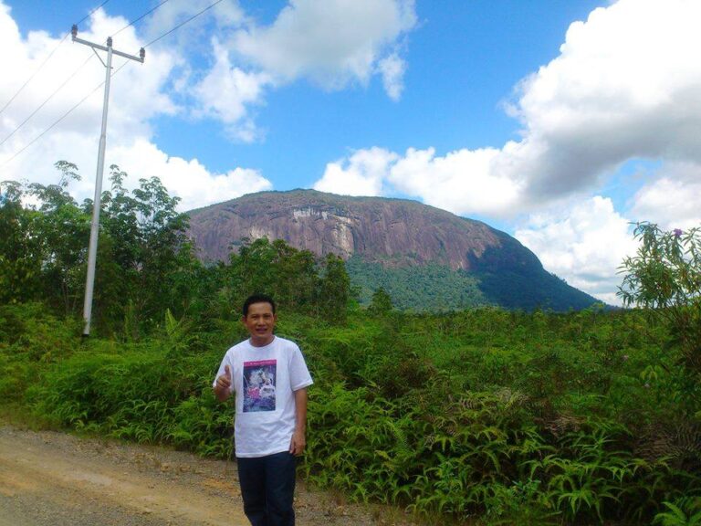 pesona bukit kelam, sintang-cf95213f